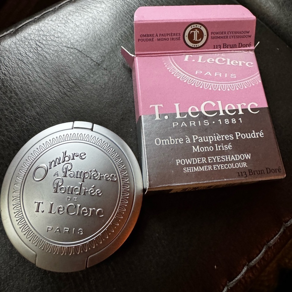 T. LeClerc Paris powder eyeshadow shimmer color 113 Brun Dore new in package